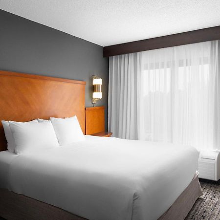 Hyatt Place Chantilly Dulles Airport South Exterior foto